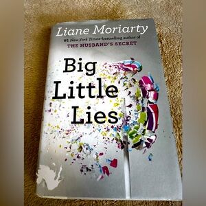 EUC Big Little Lies Book by‎ Liane Moriarty